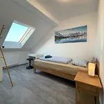 Messe- Und Apartman *